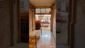 Ein kleiner Schritt im handgeknüpften Teppichmarkt #irantourism #tourism Teheran