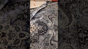 Exquisite 6-Meter Seiden-Qom-Teppich mit einem einzigartigen Design von Meister Mustafa Kermanshahi