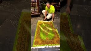 Handgeknüpfter Teppich aus natürlicher Seide (100*150)