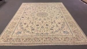Iranischer handgefertigter Teppich Persian Nain 2,52 x 3,48. Kauf eines iranischen handgefertigten Teppichs.