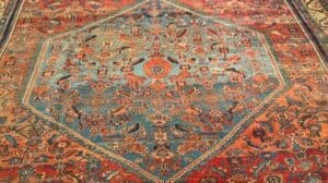 <ol start="19"> <li>Jahrhundert Persischer Bidjar mit Herati-Design in verschiedenen Schattierungen von Hellblau und Terracotta-Rot 1784</li> </ol>