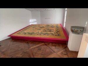 Kaiserlicher Teppich aus Peking verkauft sich für 7,7 Millionen Dollar