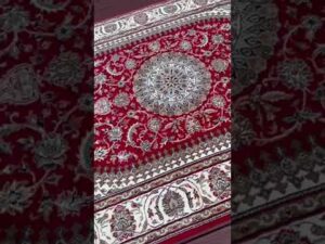 <p><strong>NEU! Handgefertigter indischer Teppich 6'x8' mit persischem Nain-Design</strong></p>