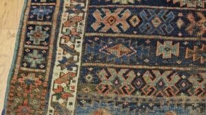Persischer Shahsavan Teppich aus dem 19. Jahrhundert in Navy, Elfenbein, Grün, @thepersianknot, SKU 1150