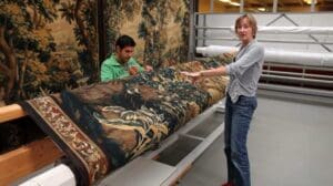 Restaurierung von Wandteppichen im Huis van Gijn durch Atelier ICAT