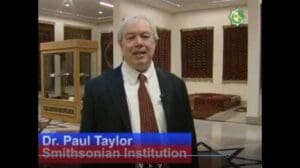 Smithsonian-Delegation unter der Leitung von Dr. Paul Taylor im Teppichmuseum von Turkmenistan (Feb. 2011)