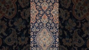 Spät-19. Jahrhundert Nain-Teppich mit Seidenakzenten