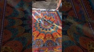 Tam Seiden-Teppich aus Qom, Farbe und Muster Delbar, gefällt dir? Vergiss nicht zu liken und zu abonnieren!