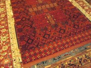 Turkoman-Teppiche im Detail von Paradise Oriental Rugs, Inc.