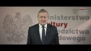 Wicepremier P. Gliński über den Eintrag der Tradition der Blumenteppiche für die Fronleichnamsprozession auf die UNESCO-Liste