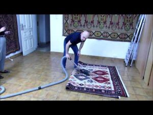 Wie man einen orientalischen Teppich richtig staubsaugt