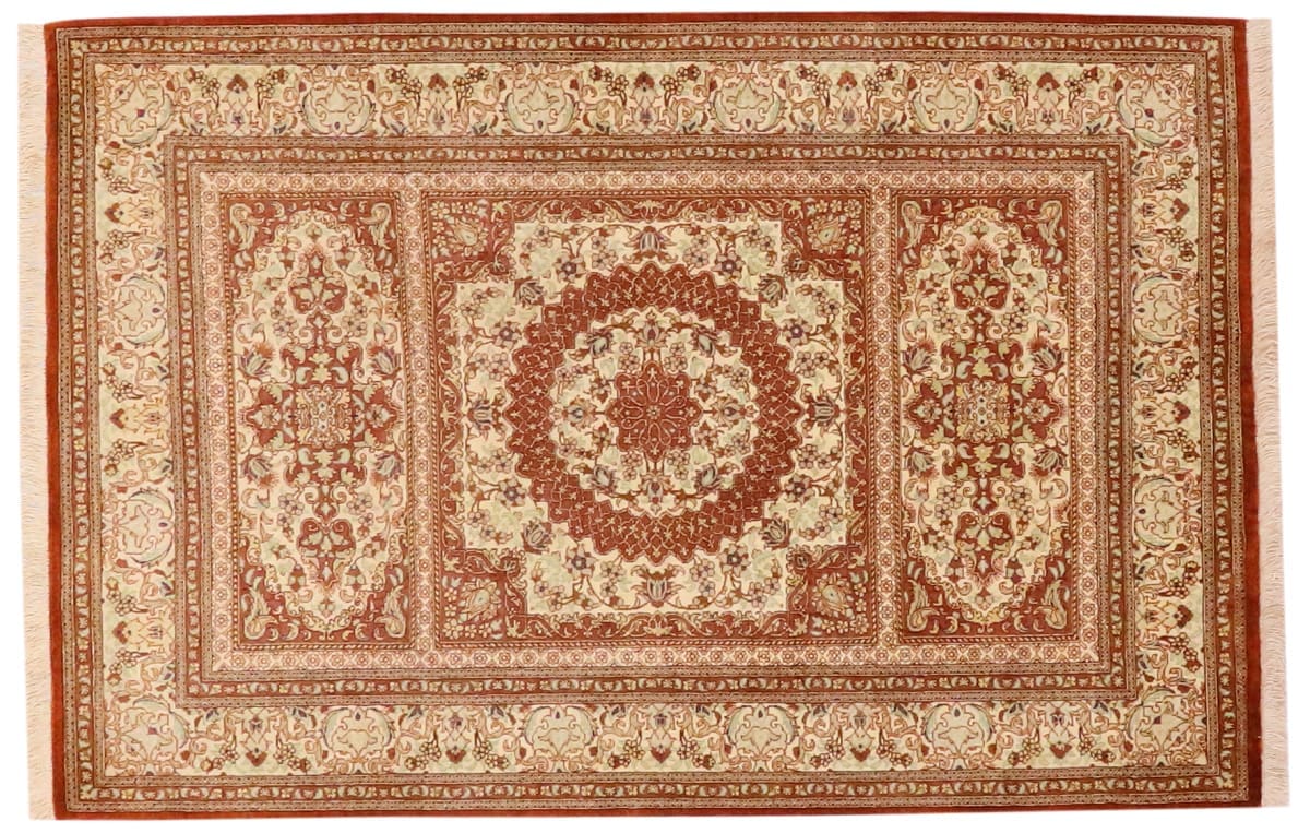 Seiden Teppich Ghom 118x79 cm Beige - handgeknüpft Perserteppich