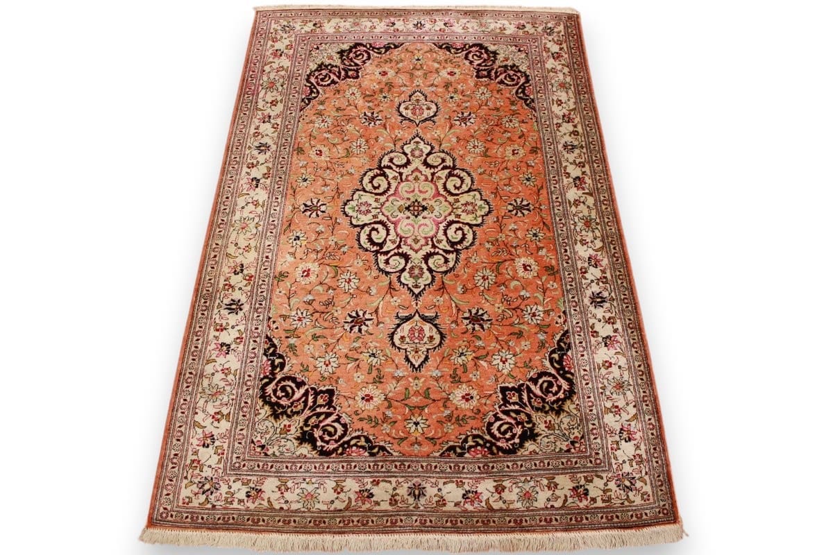 Seiden Teppich Ghom 122x81 cm, harmonische Farben, handgeknüpft