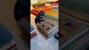 „Dr. Gabbeh #GabbehÜbungTeil2 #Gabbeh #Nomaden #Qashqai #Kunst #Interieur #Teppich“