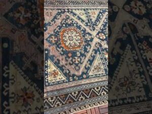 Antiker kaukasischer Soumak-Teppich - Minimal Chaos Vintage-Teppiche