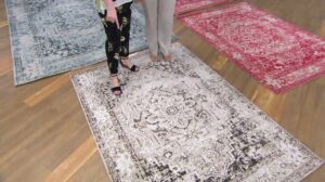 Barbara King Vintage Abgenutzter Innen/Außen Teppich von Jaipur bei QVC