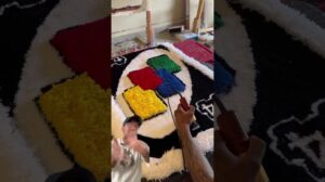 (Credit: rugsurycustoms auf IG) #teppich #doityourself #handgemacht #viral #uno #kartenspiel