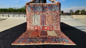 Der 4x6 Hatchlou Baluch Teppich: Ein Porträt von Symmetrie und Eleganz