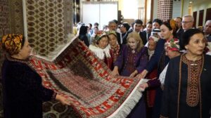 Der Türkmen-Teppich Nationalfeiertag wurde in Turkmenistan gefeiert