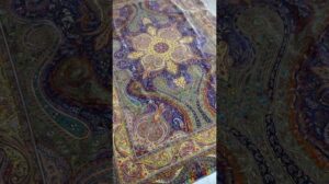 Der gesamte Seidenteppich aus Qom ist sehr schön, Kunst gibt es nur bei den Iranern, vergiss nicht zu liken und zu abonnieren.