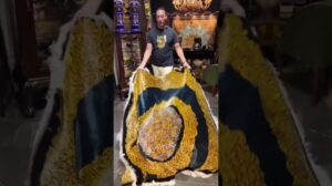 Der gesamte Seidenteppich aus Qom mit einem sehr speziellen Design - hilfreicher Beitrag, liken und abonnieren!