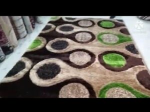 Die Nadi-Ausstellung bietet Rabatte auf Brautteppiche, Teppiche von Weavers und türkische sowie Exportreste an.