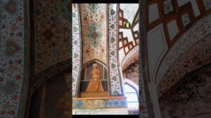 Ein Spaziergang in Kashan: Vom Fin-Garten bis zum Wasserfall von Nyasar 🌼🌿🌊