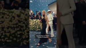 Ein nachhaltiges Meisterwerk: Der blaue Teppich bei der Met Gala 2025! 💙✨ #MetGala2025 #NachhaltigesDesign