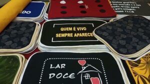 FLOOR GLUE BASE FOR CARPET/ DENIM, JEANS AND RAW COTTON