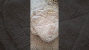 Handgefertigte Teppiche, Kissen und Poufs aus natürlicher Wolle
