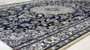 Handgemachter Persischer Nain Teppich Wolle-Seide 156x251cm