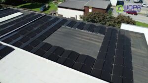 Installation von Solarpanelen Teppichreinigung Neven