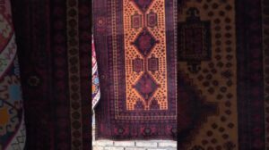 #Isfahan #Teppich #Perserkatze #Iran #HandgewebterTeppich #Persisch #Italien #Rom