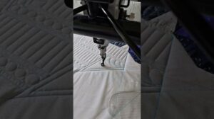 Moderne Decken + Traditionelle Federn = JA BITTE!