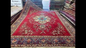 Persischer handgefertigter Blumen Kerman-Teppich, Größe 390x310 cm #premiumpersiancarpets #stellenbosch #teppichladen