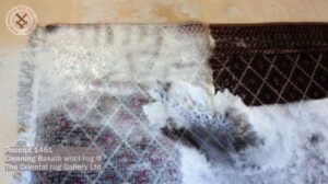 Reinigung eines Baluch-Wollteppichs