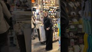 TEHERAN BAZAAR | Persische Teppiche, Gold & Handwerkskunst in 4K #kurz
