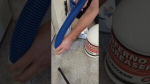 Teppichreinigung Türscharnierfett