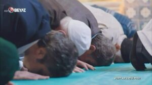 Wadi der Wölfe - Szene des Todes von Baba Omar auf dem Gebetsteppich (berührend)