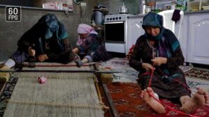 Wie man einen Teppich auf #ländliche Art und Weise webt (Im turkmenischen Stil) | Der nomadische Lebensstil Irans