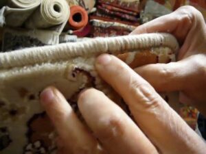 Wie versteht man, handgefertigter oder maschineller Teppich?