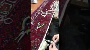 Wiederherstellung der Hand auf handgeknüpften Teppichen