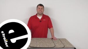 etrailer | Ein genauerer Blick auf das 3-teilige Teppichset von Prest-O-Fit für den Wohnmobilflur, die Küche und das Badezimmer