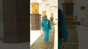 ما شاء الله مشهد جميل يجري تركيبه في سجادة الحرم المكي" - "ما شاء الله, eine schöne Szene wird im Teppich der heiligen Moschee von Mekka installiert