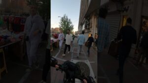 ‌Bicycle Riding on Valiasr Sidewalk, Teheran #shorts #cycling | دوچرخه سواری در پیاده رو خیابان ولیعصر تهران