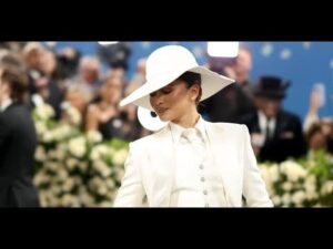 „2025 Met Gala Roten Teppich Höhepunkte & Modetrends!“
