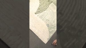 „Eine zeitgenössische Symphonie aus Textur und Klang: Lebendige, neu interpretierte Zara-Kollektion von The Ambiente #Teppiche“