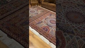 „Einzelne Teppiche aus Tabriz im klassischen Kuppeldesign mit Knotenzahl 50“