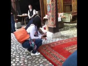 „Persischer Teppich Isfahan Galerie Sarajevo Parviz Mohammadi“