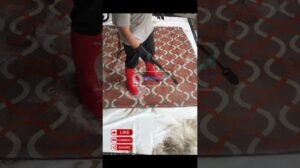 „Teppichwäsche verwandelt den schmutzigen braunen Teppich in seinen ursprünglichen sauberen Zustand zurück. #asmr #maschine“